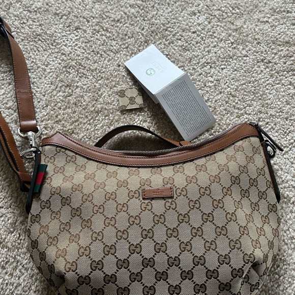 AUTHENTIC GUCCI BAG - Picture 2 of 5